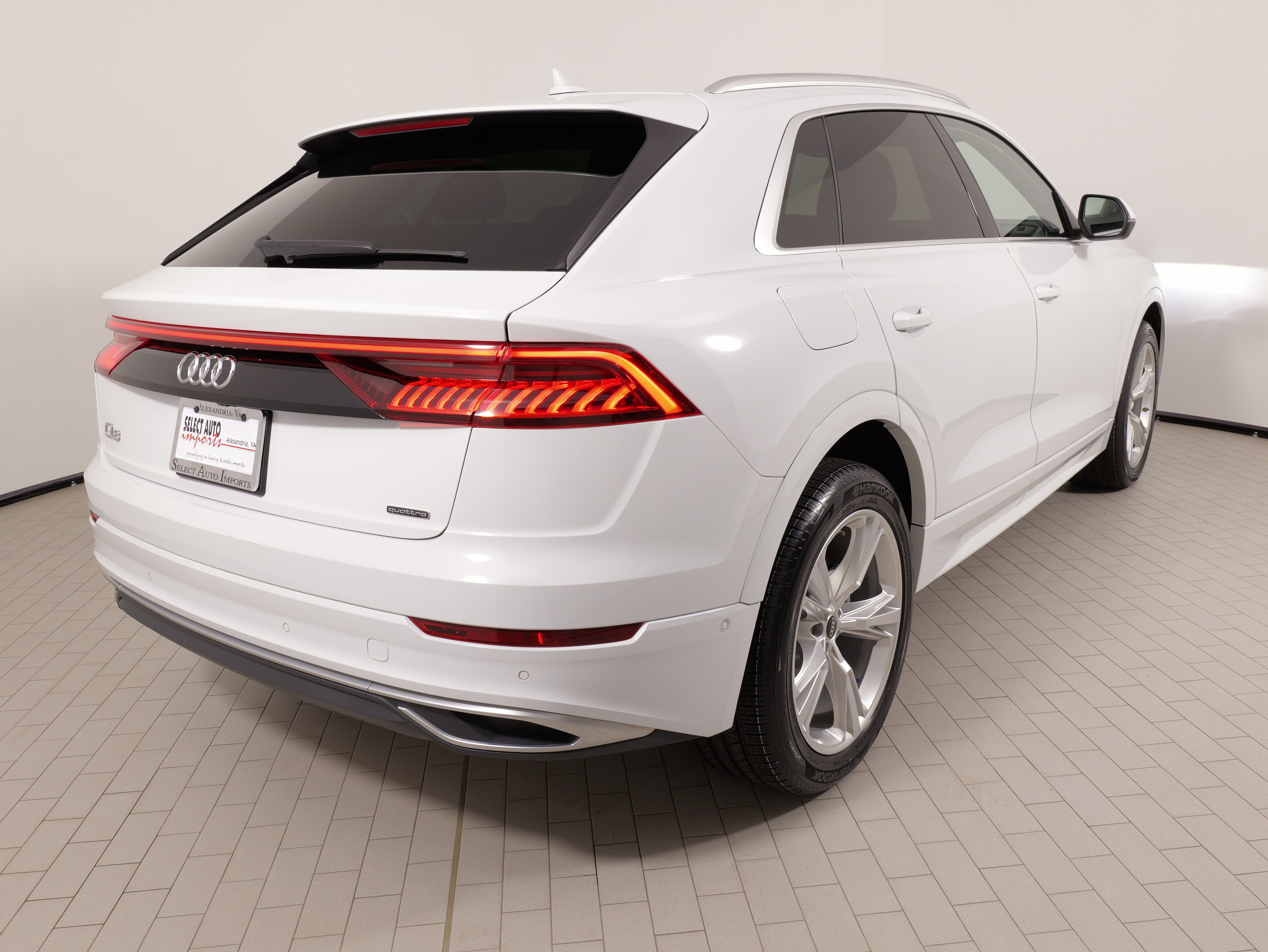 Used 2023 Audi Q8 Premium Plus w/ Premium Plus Package AWD/4WD image 13