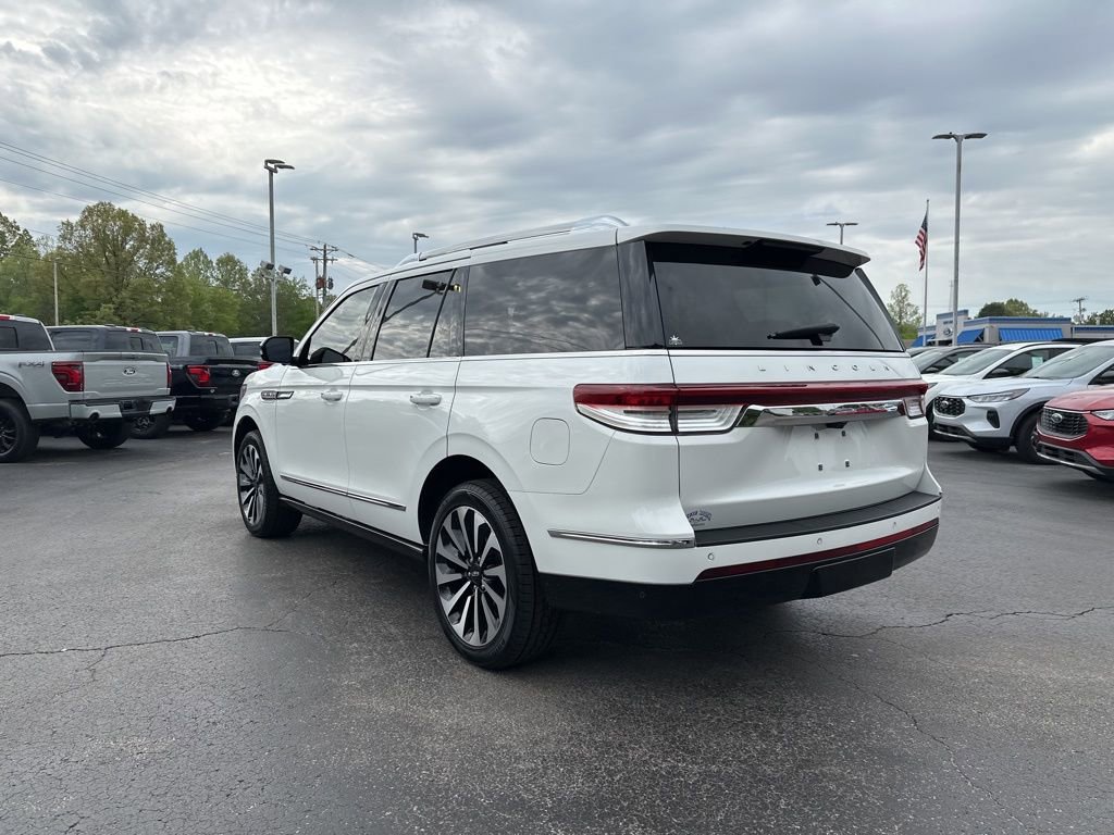 Used 2023 Lincoln Navigator Reserve image 5