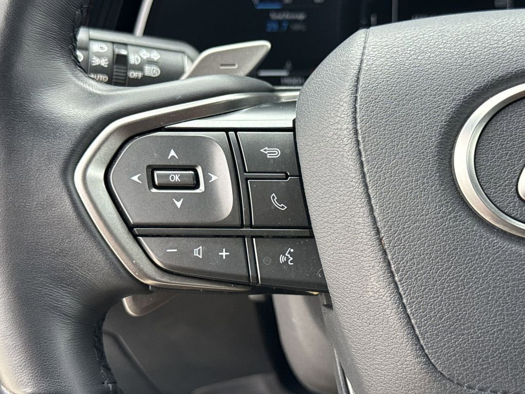 Used 2025 Lexus RX 350 Premium w/ Accessory Package (Z1) image 26