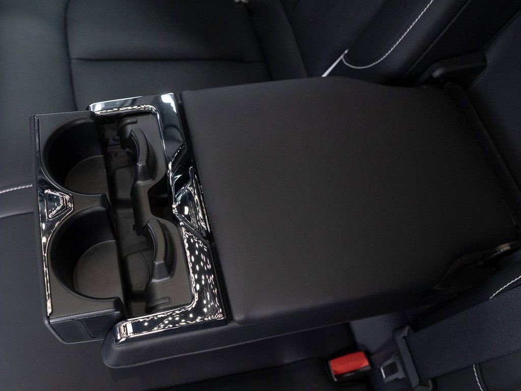 Certified 2024 Rolls-Royce Cullinan image 28