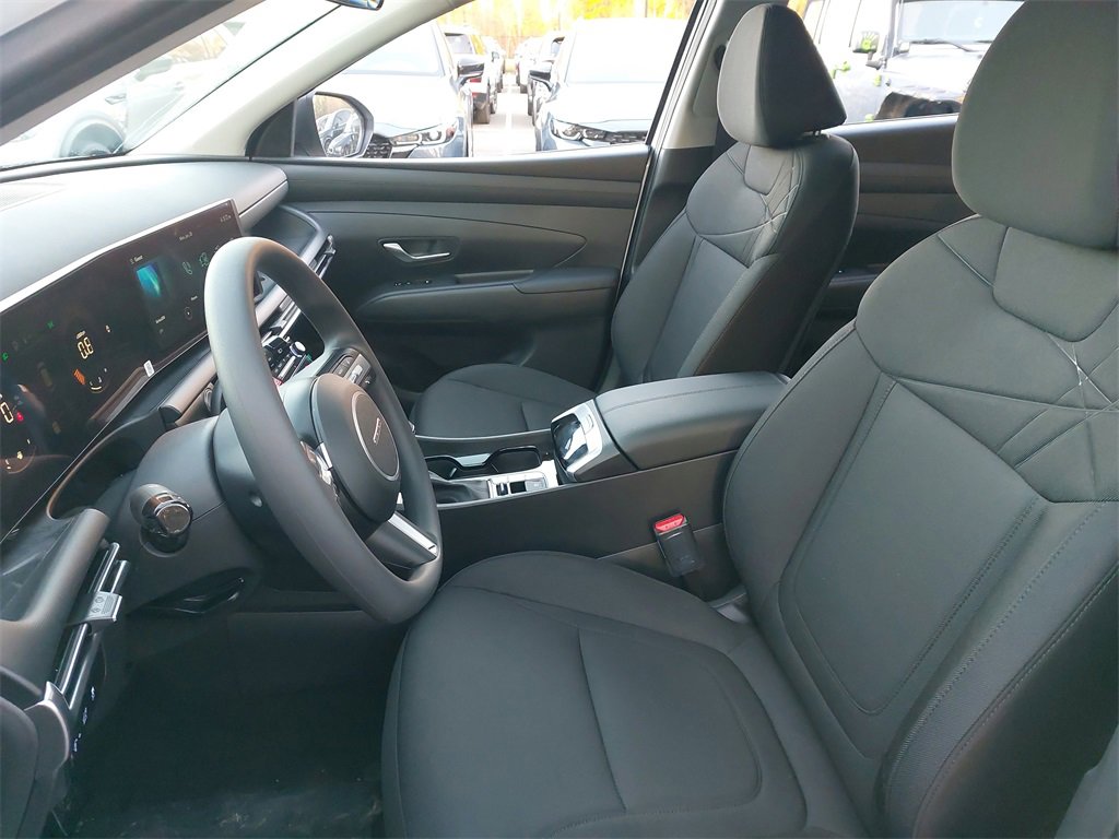 New 2025 Hyundai Tucson SEL image 16