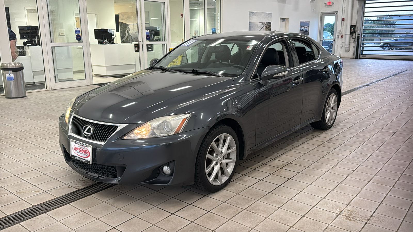 Used 2011 Lexus IS 250 AWD w/ Premium Pkg Value Edition image 9