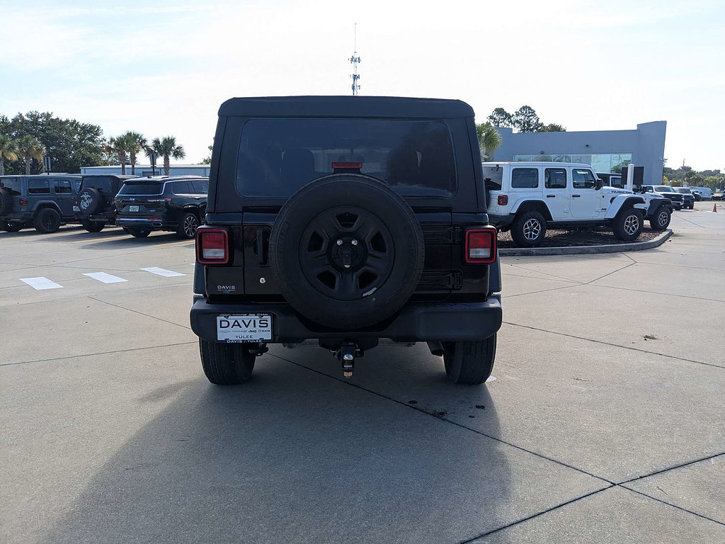 Certified 2020 Jeep Wrangler Sport AWD/4WD image 4