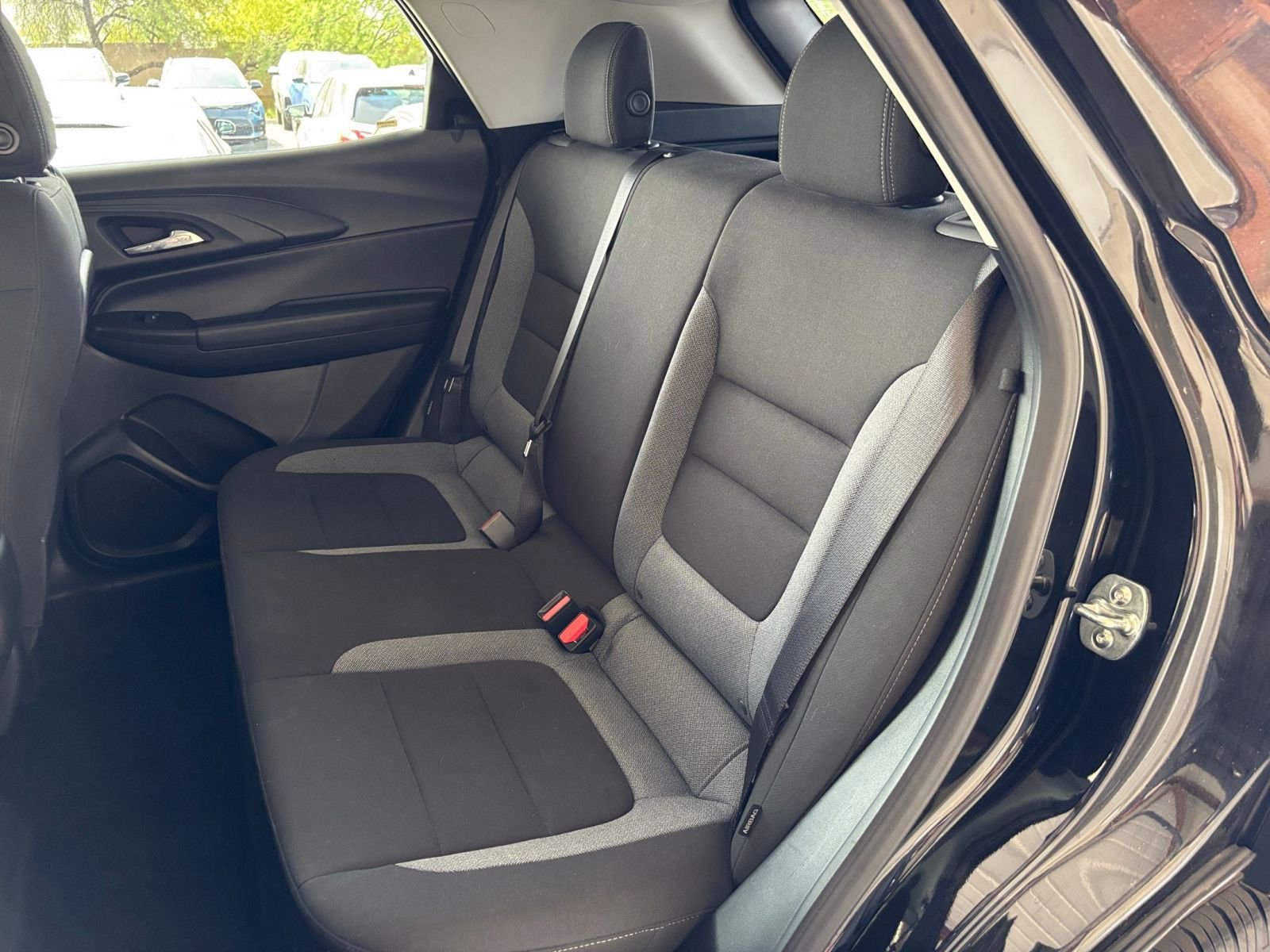 Used 2025 Chevrolet TrailBlazer LT FWD image 37