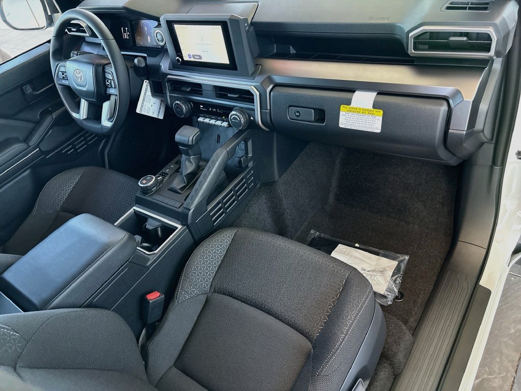 New 2026 Toyota 4Runner SR5 AWD/4WD image 17