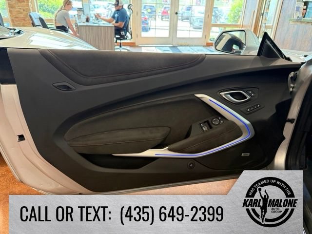 Used 2018 Chevrolet Camaro ZL1 RWD image 12