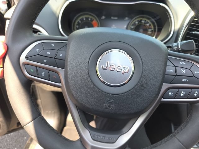 Used 2021 Jeep Cherokee Limited AWD/4WD image 10