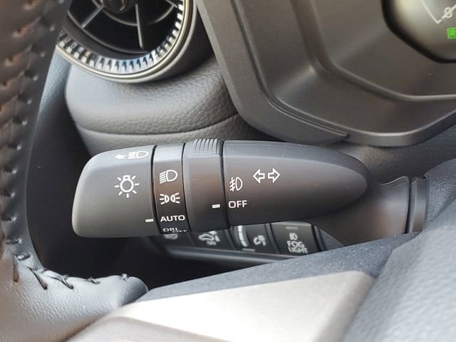 Used 2025 Toyota Land Cruiser image 18