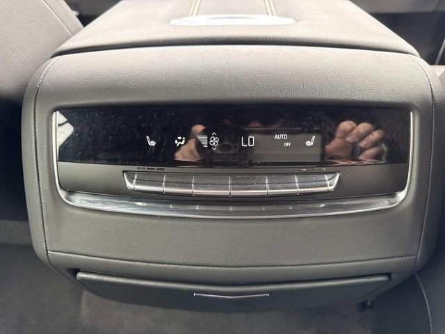 Used 2023 Cadillac Escalade ESV Sport AWD/4WD image 19
