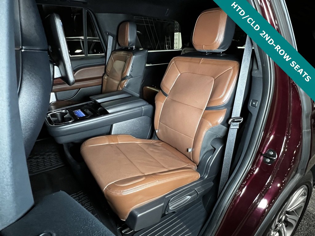 Used 2023 Lincoln Navigator Reserve image 18