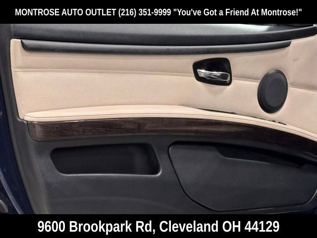 Used 2011 BMW 335i Convertible image 12