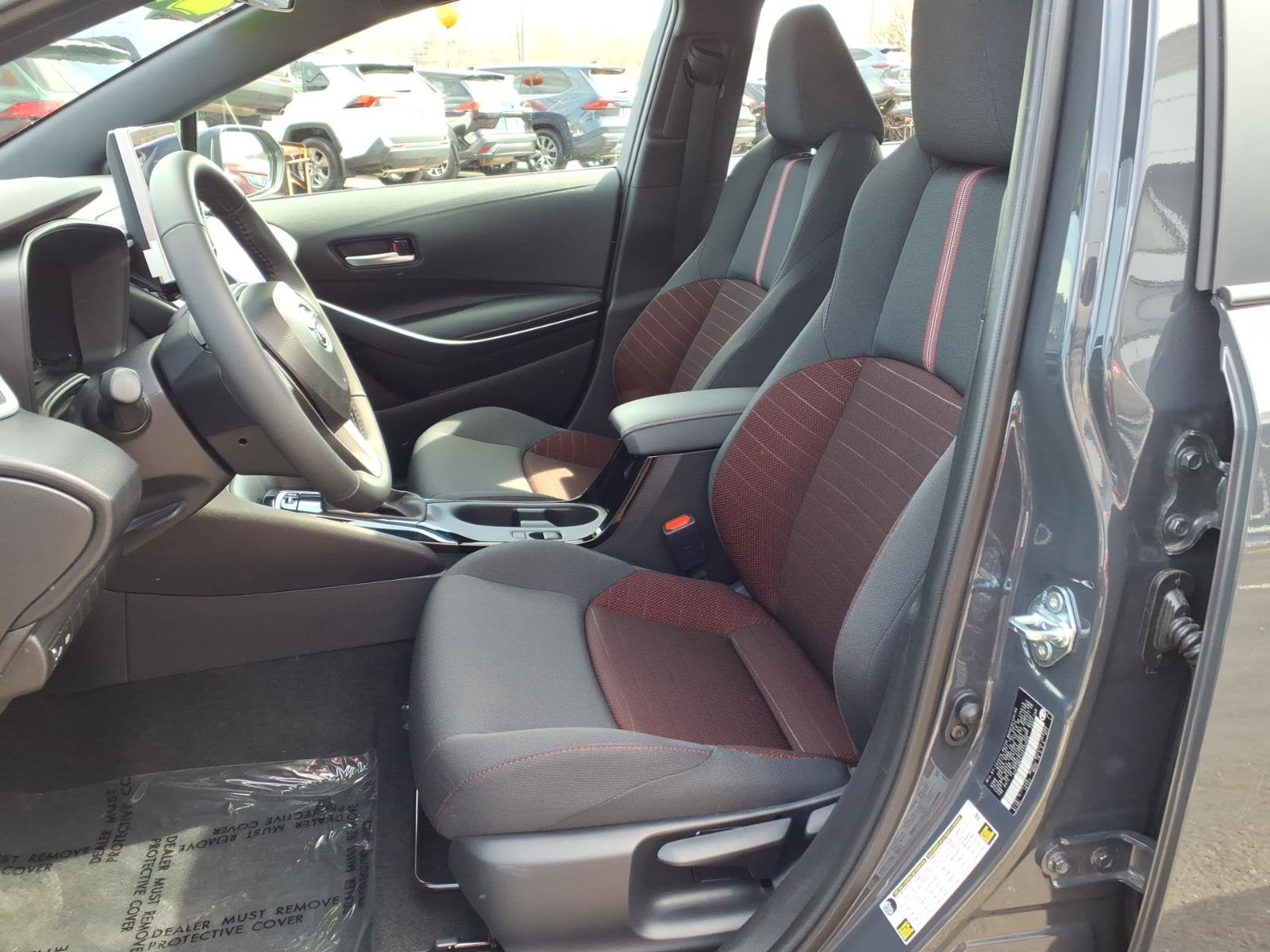 Certified 2025 Toyota Corolla SE w/ SE Premium Package image 12