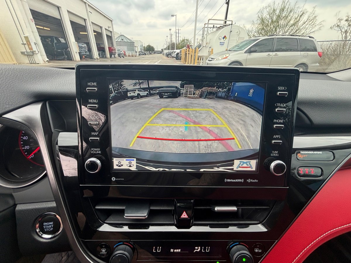 Used 2023 Toyota Camry XSE image 9