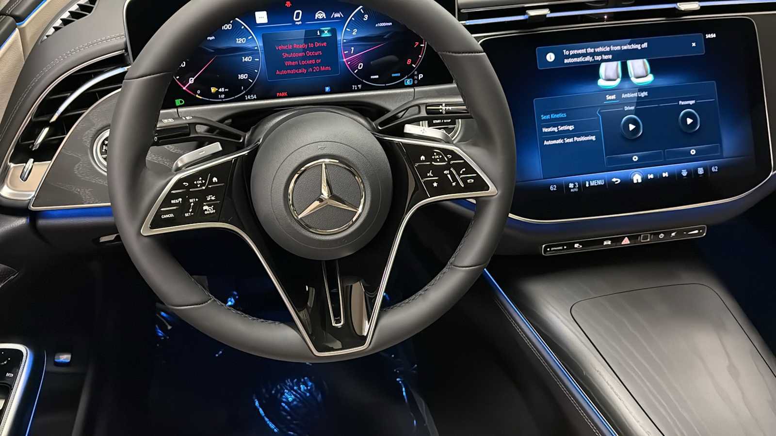 New 2027 Mercedes-Benz E 350 4MATIC Sedan image 24