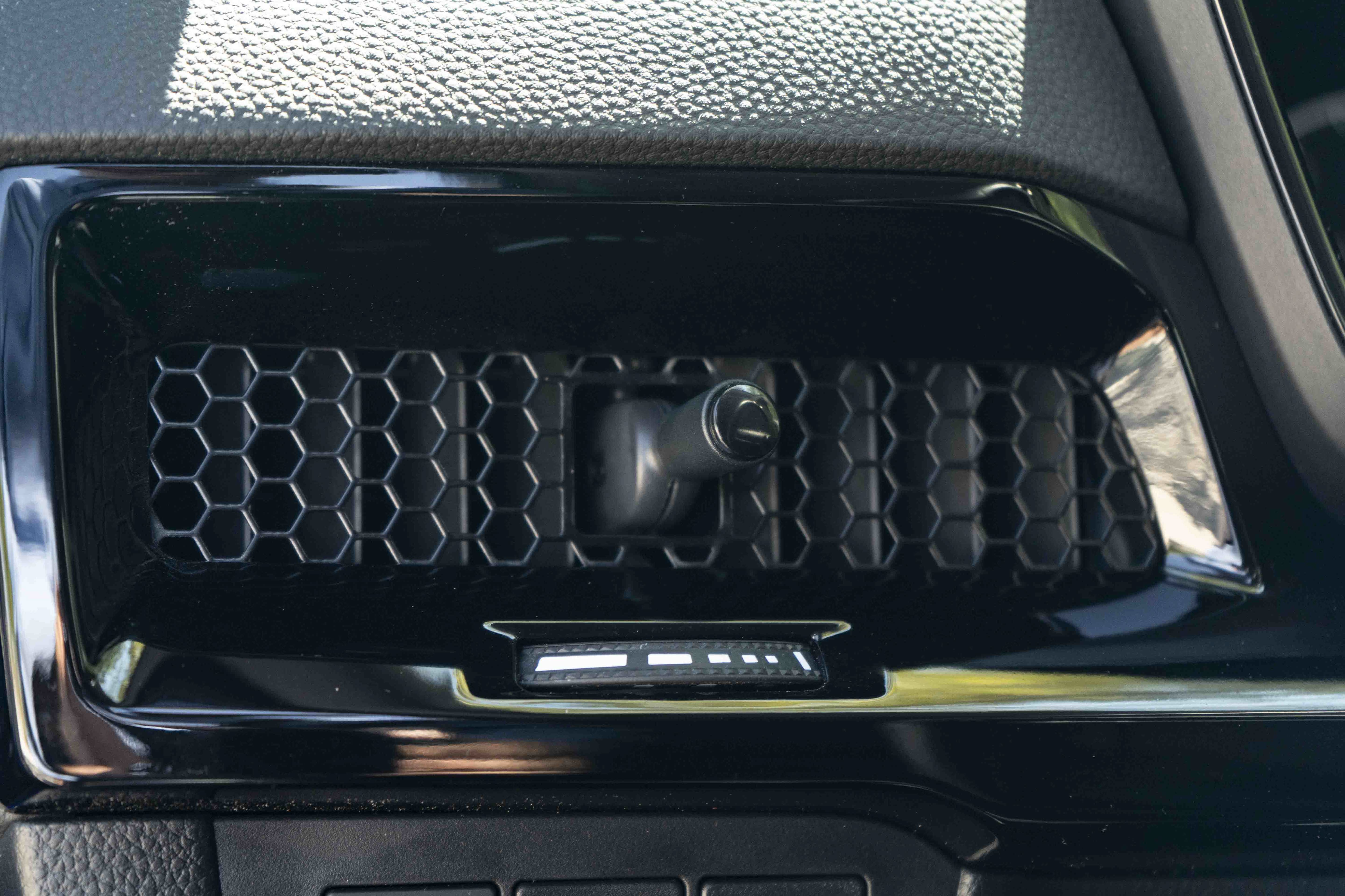 Used 2025 Honda CR-V EX-L image 39
