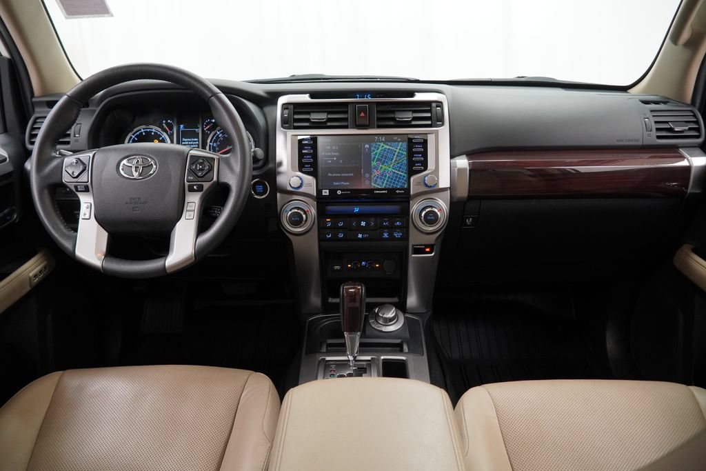 Used 2022 Toyota 4Runner Limited AWD/4WD image 32