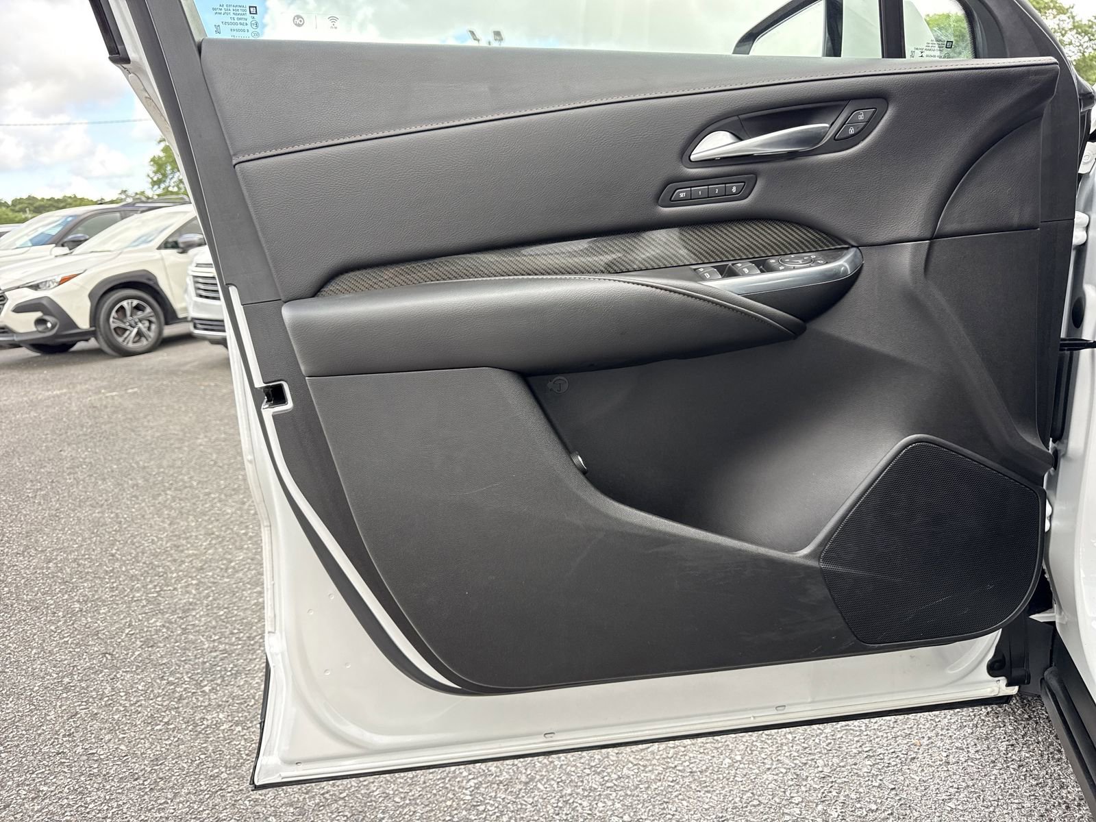 Used 2022 Cadillac XT4 Sport w/ Enhanced Visibility Package FWD image 14