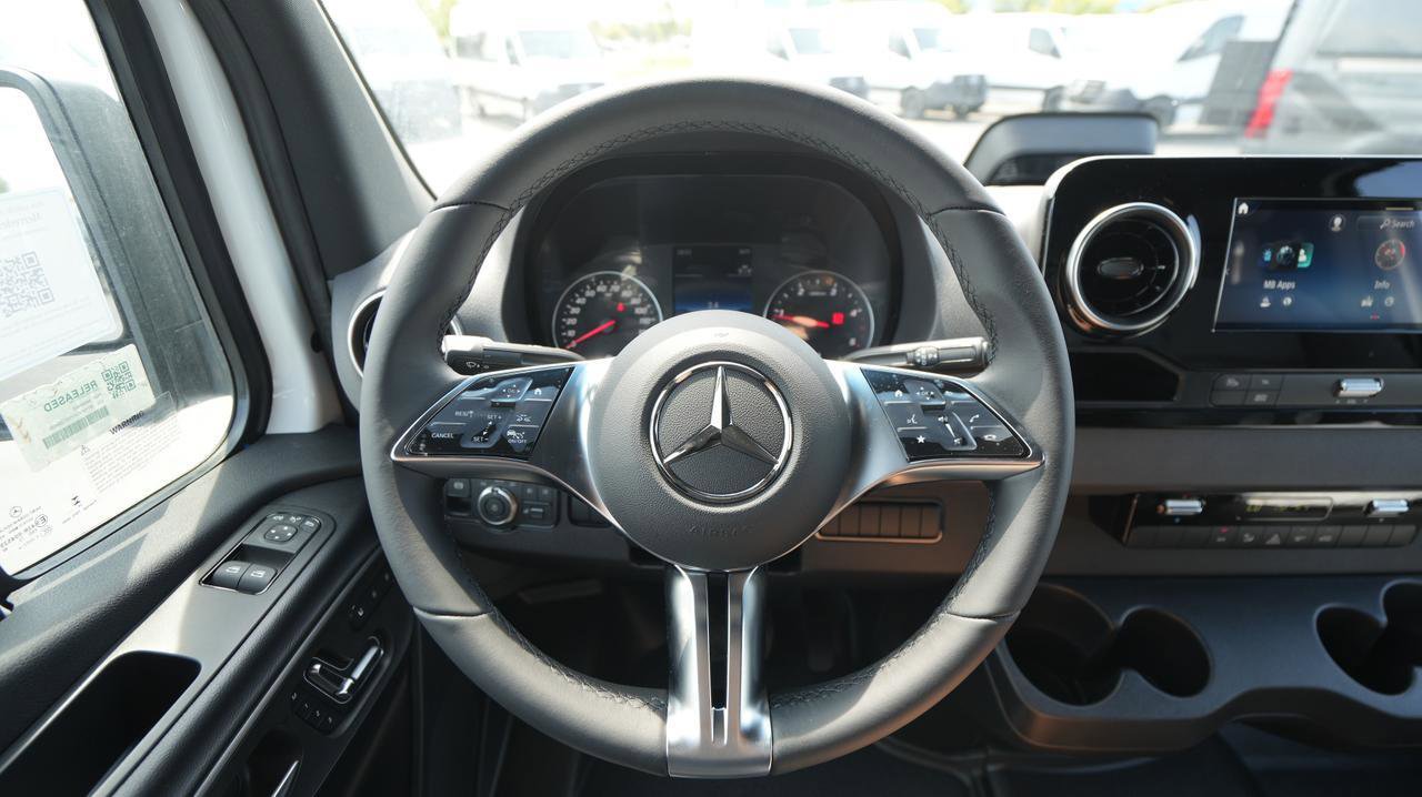 New 2025 Mercedes-Benz Sprinter 2500 image 13