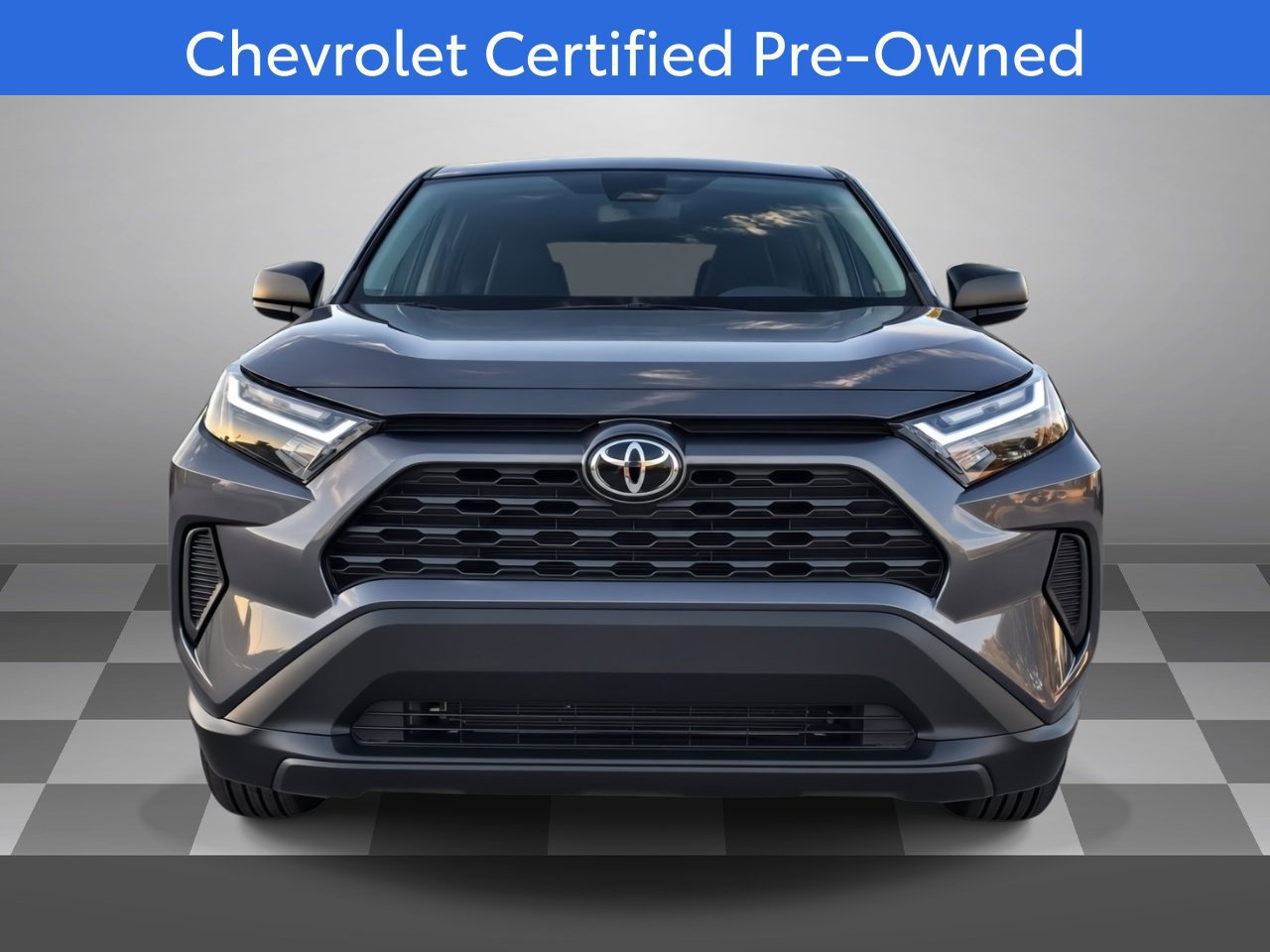 Used 2023 Toyota RAV4 LE FWD image 2