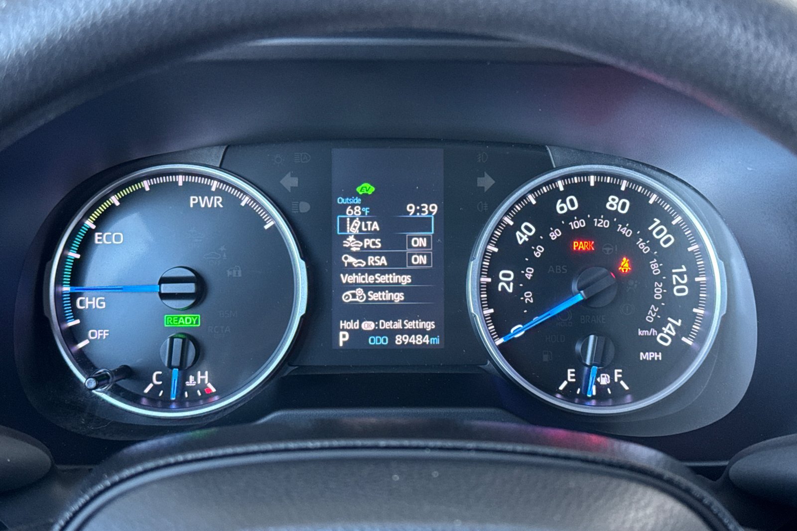 Used 2019 Toyota RAV4 LE w/ All Weather Liner Package AWD/4WD image 27