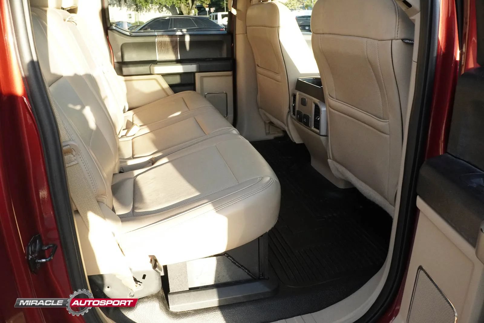 Used 2019 Ford F250 Lariat w/ Lariat Value Package AWD/4WD image 37