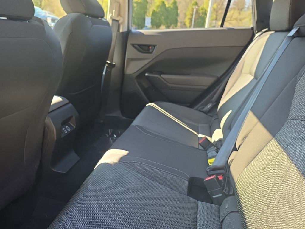 Used 2024 Subaru Crosstrek 2.0i Premium image 11