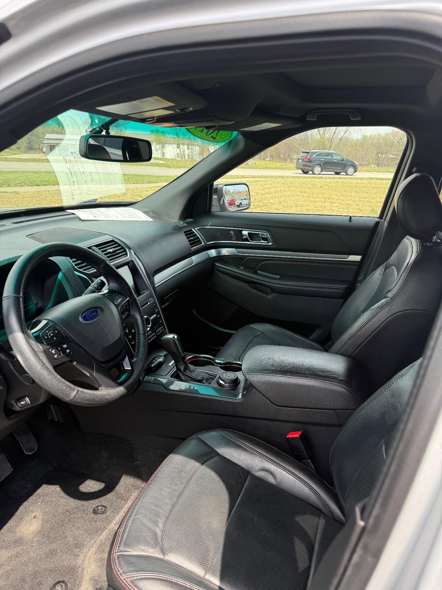 Used 2017 Ford Explorer Sport w/ Equipment Group 401A image 3