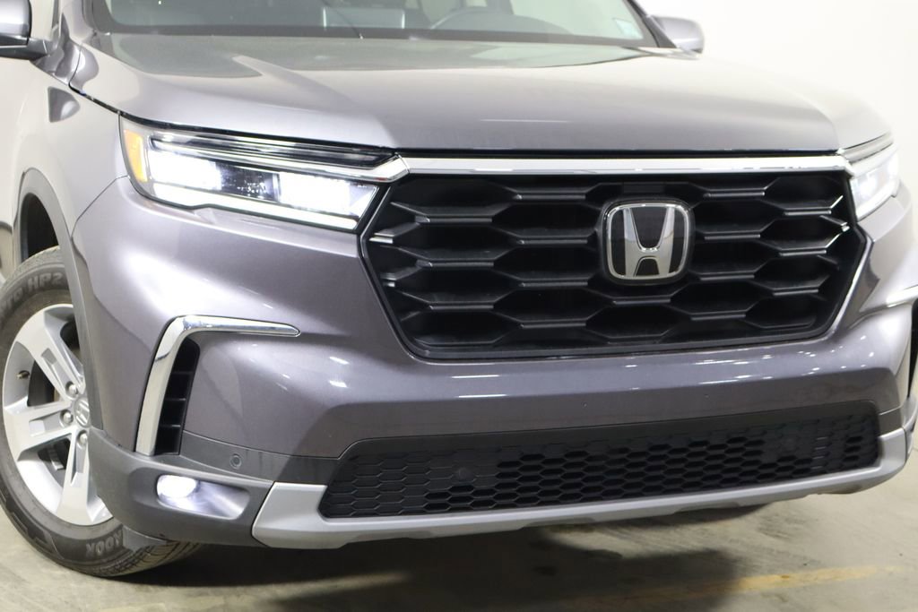 Used 2025 Honda Pilot EX-L image 42