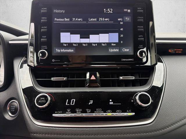 Used 2022 Toyota Corolla SE w/ SE Premium Package FWD image 19