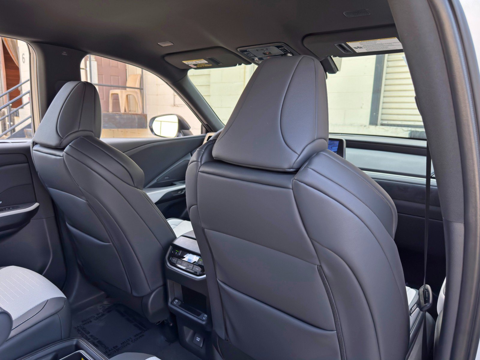 Used 2026 Lexus TX 500h AWD w/ Technology Package image 38