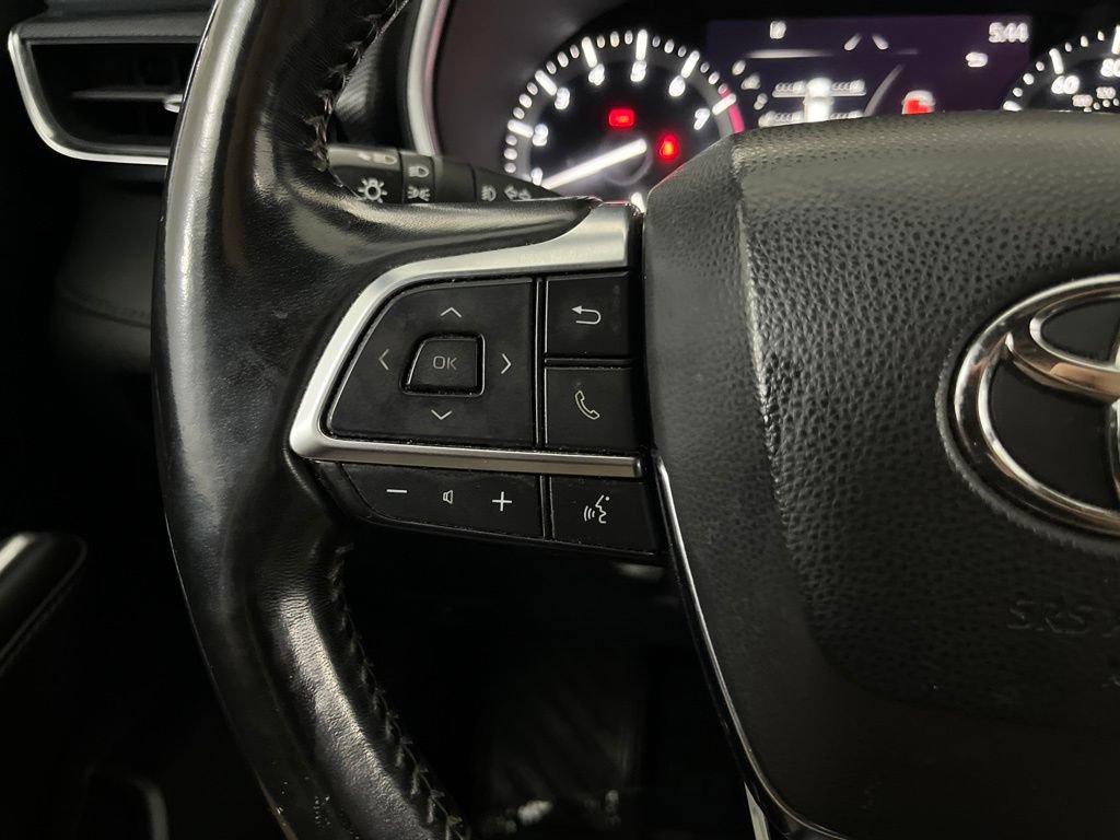 Used 2021 Toyota Highlander XSE AWD/4WD image 59