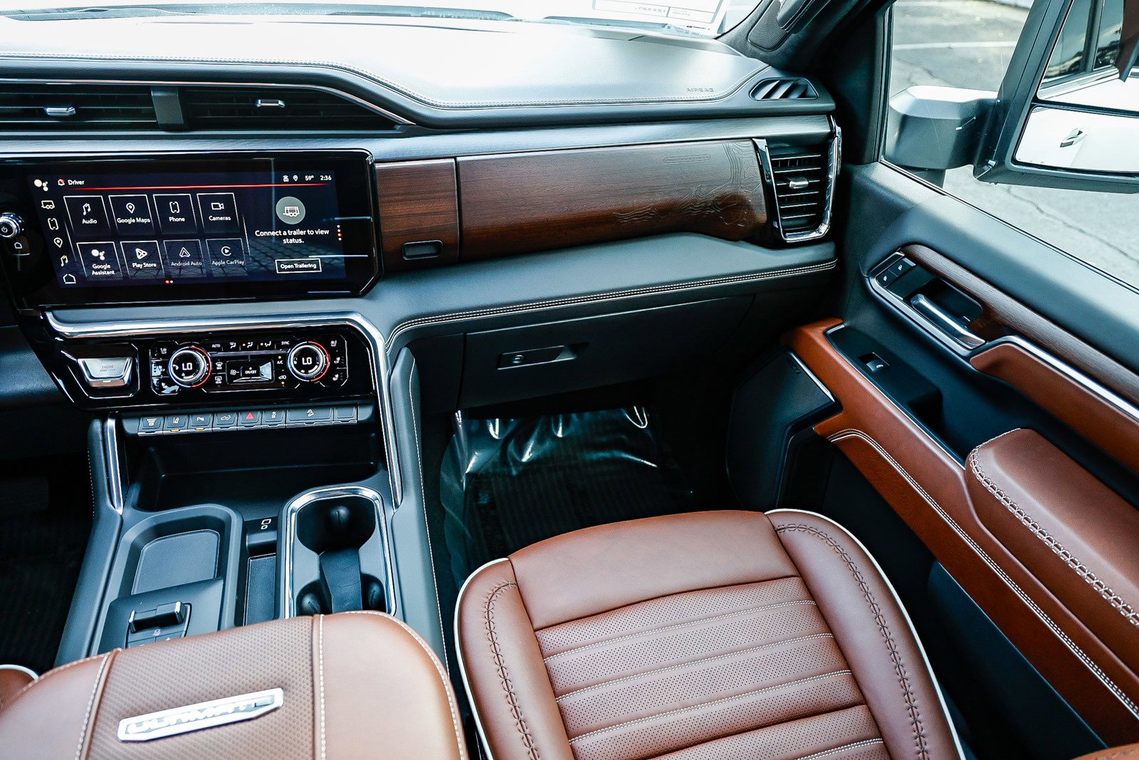 Used 2024 GMC Sierra 3500 Denali Ultimate image 15