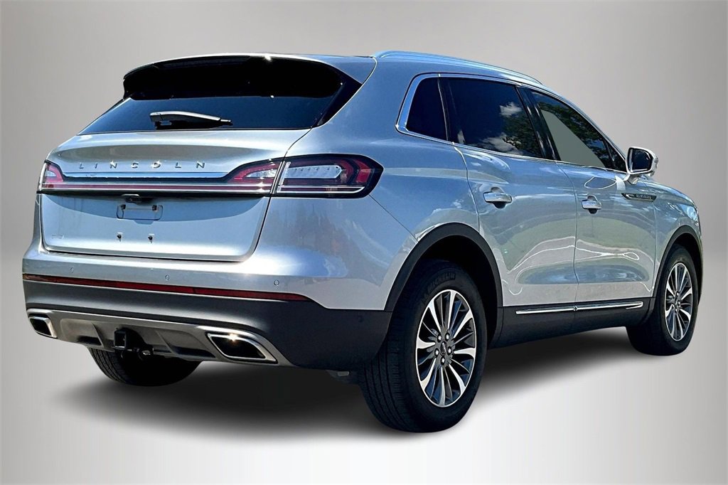 Used 2022 Lincoln Nautilus Reserve image 5