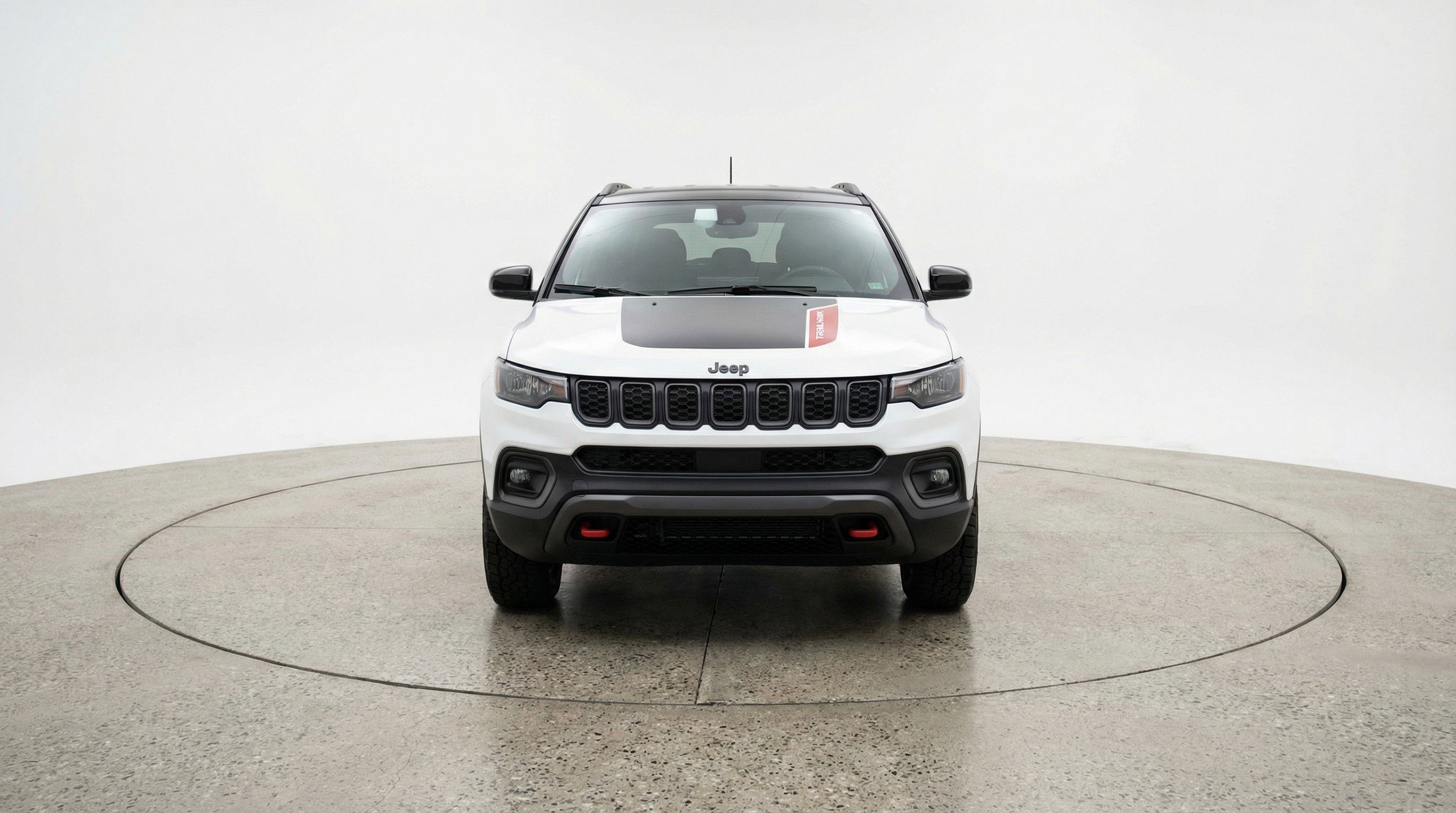 Used 2025 Jeep Compass Trailhawk AWD/4WD image 2