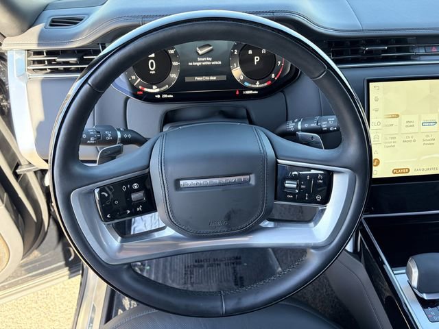 Used 2025 Land Rover Range Rover Autobiography image 10