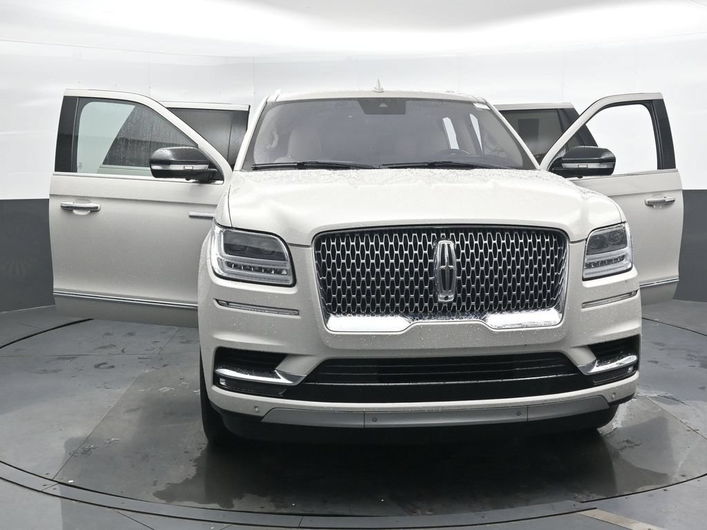Used 2019 Lincoln Navigator Reserve AWD/4WD image 51