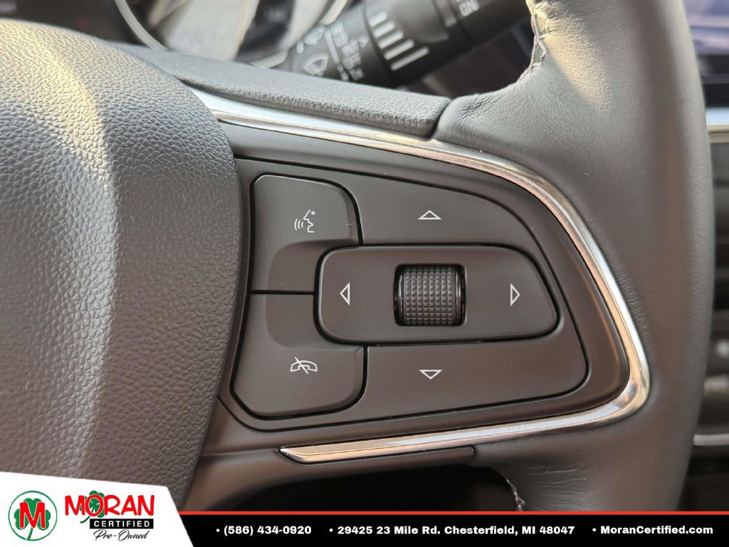 Used 2023 Buick Encore GX Essence w/ Experience Buick Package FWD image 25