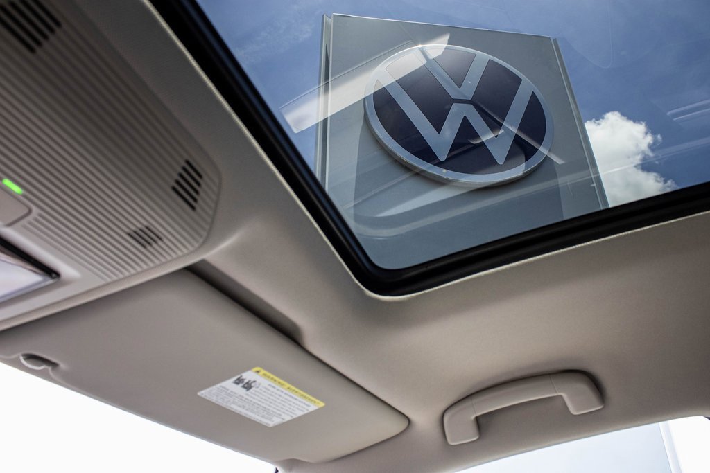 New 2025 Volkswagen Atlas SEL Premium R-Line image 45