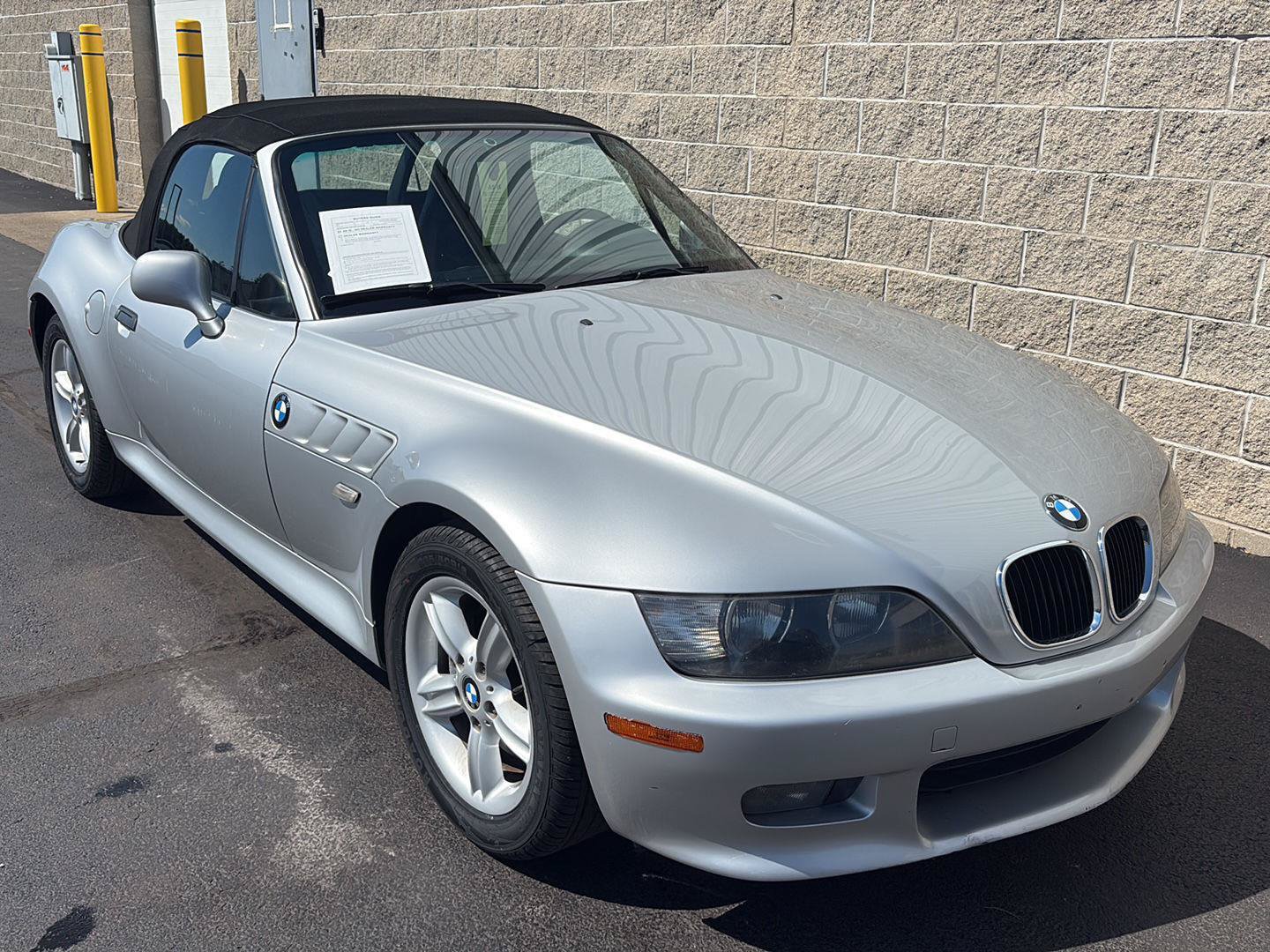 Used 2001 BMW Z3 2.5i RWD image 2