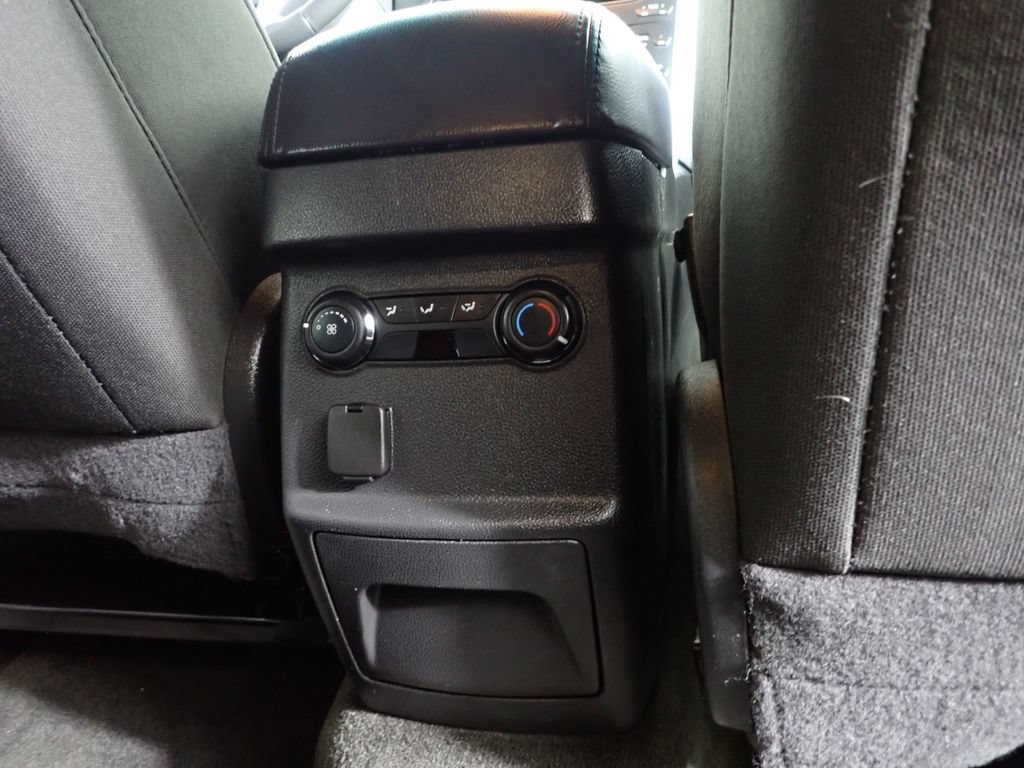 Used 2013 Ford Explorer XLT FWD image 36