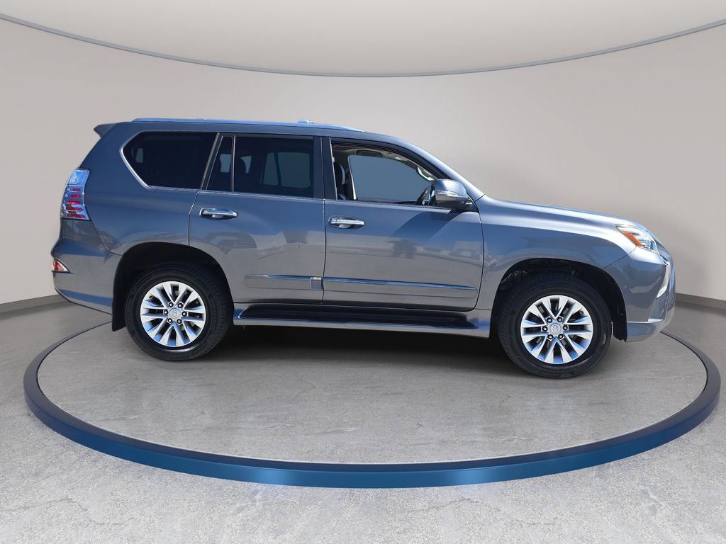 Used 2016 Lexus GX 460 w/ Premium Package AWD/4WD image 5