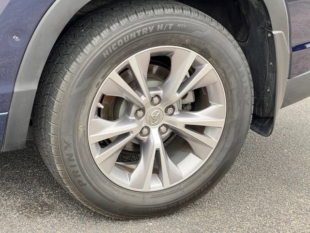 Used 2015 Toyota Highlander XLE AWD/4WD image 34