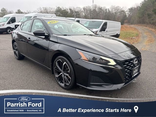 Used 2023 Nissan Altima 2.5 SR video 1