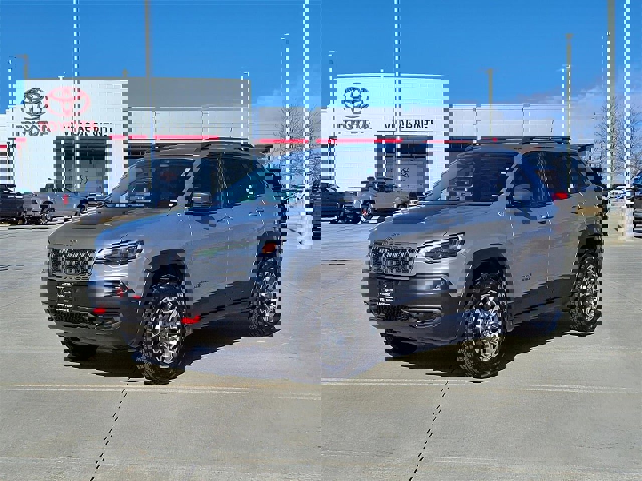 Used 2020 Jeep Cherokee Trailhawk w/ Cold Weather Group