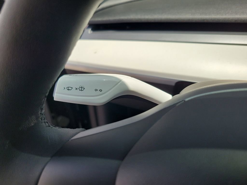 Used 2022 Tesla Model Y Performance AWD/4WD image 20