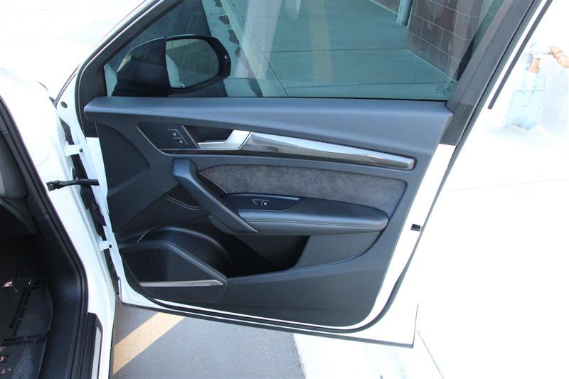 Used 2020 Audi SQ5 Prestige w/ Prestige Package AWD/4WD image 19