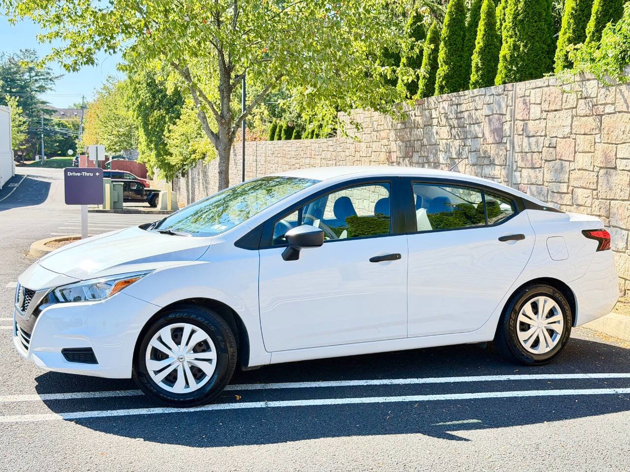 Used 2020 Nissan Versa S image 16