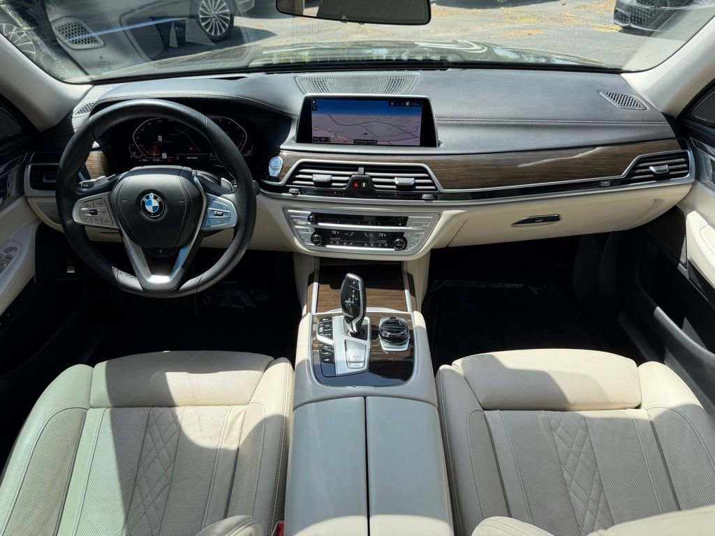 Used 2021 BMW 740i w/ Premium Package RWD image 28
