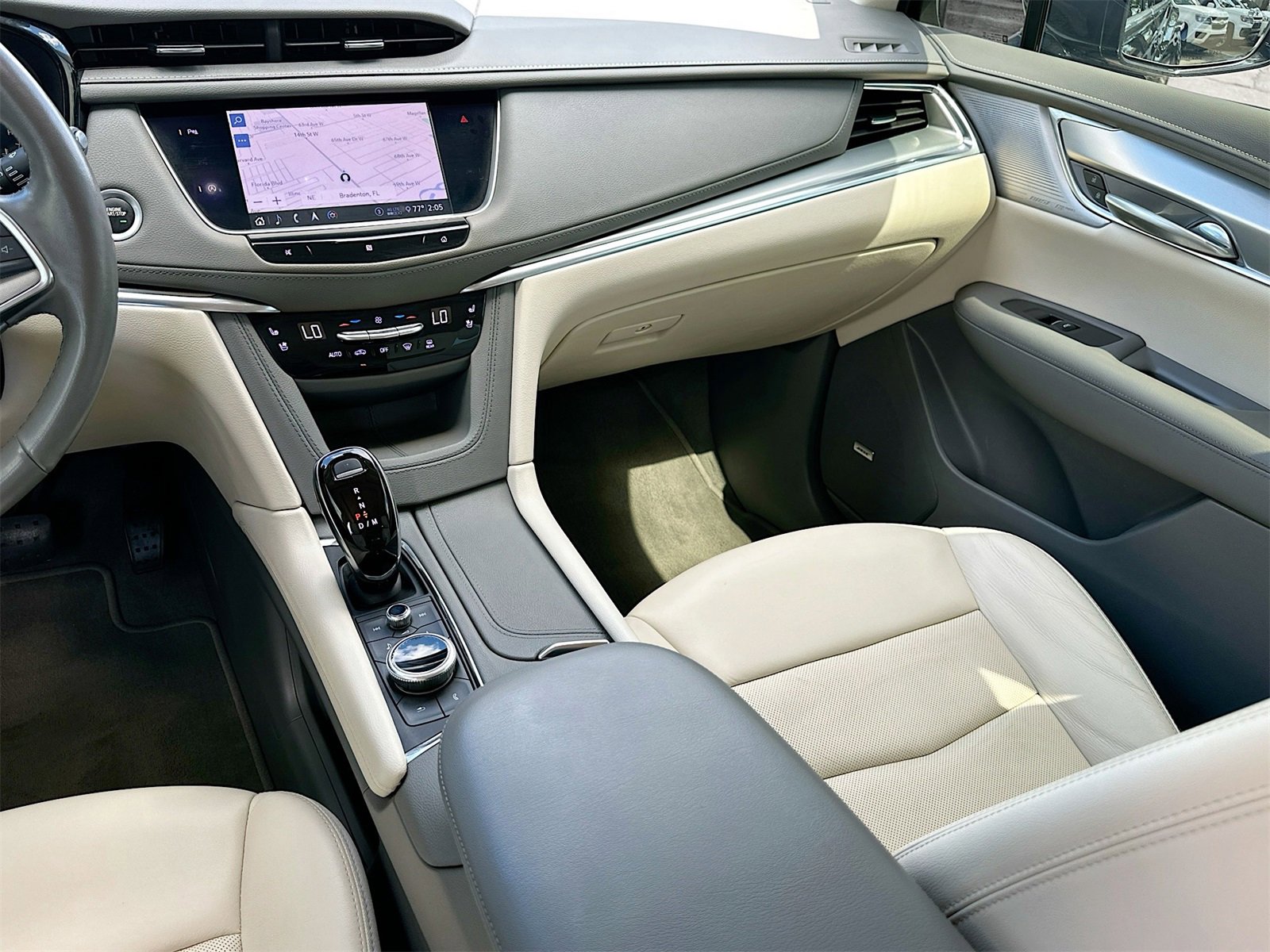 Used 2020 Cadillac XT5 Premium Luxury image 25