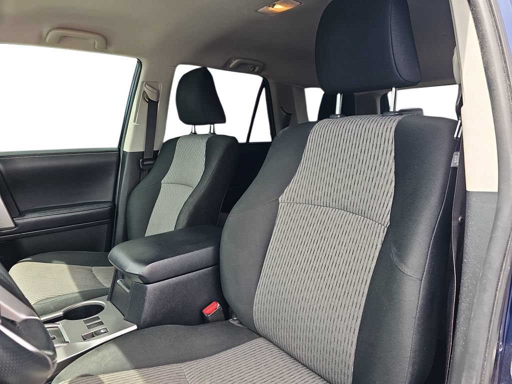 Used 2019 Toyota 4Runner SR5 AWD/4WD image 15